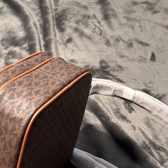 Michael Kors Jet Set Travel $398 Medium Signature Logo Crossbody Brown NWT - Picture 12 of 15